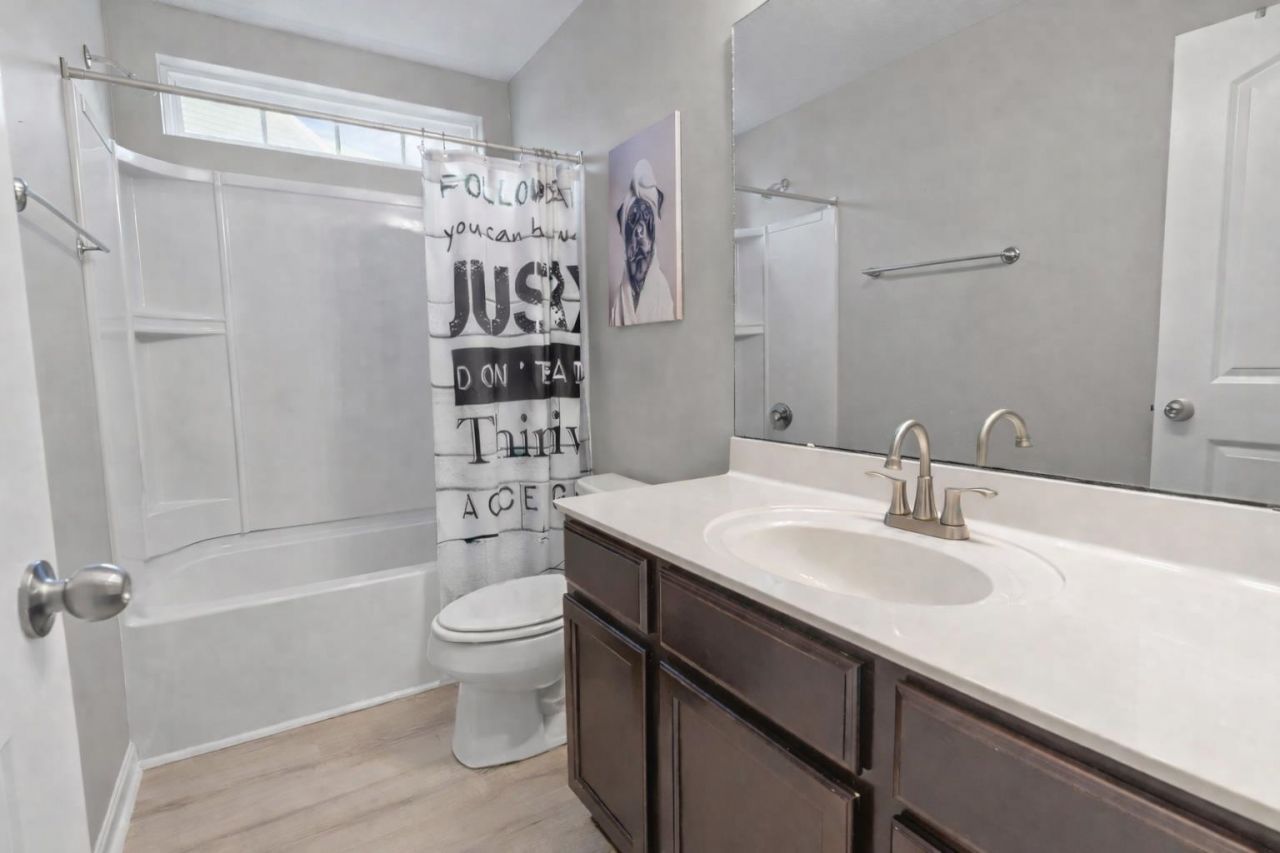 400 Stafford Dr. Photo 22