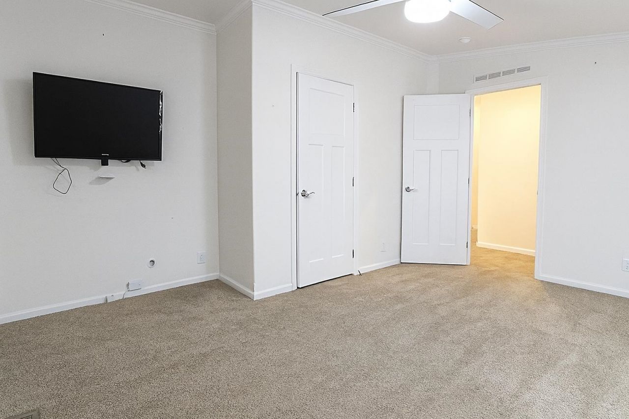 4033 Bubeck Dr. Photo 10