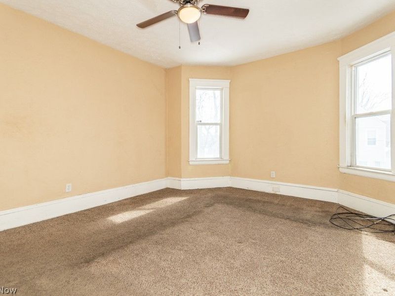 10401 Olivet Avenue, Cleveland, OH 44108 Photo 24