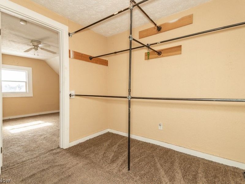 10401 Olivet Avenue, Cleveland, OH 44108 Photo 26