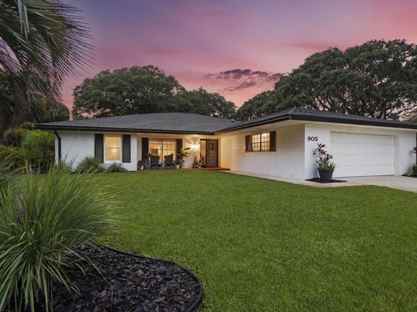 905 Alcala Dr, St Augustine, FL 32086