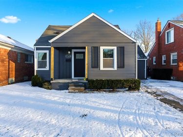 21625 Trombly Street, St. Clair Shores, MI 48080