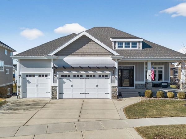 2410 Genevieve Way, Waunakee, WI 53597