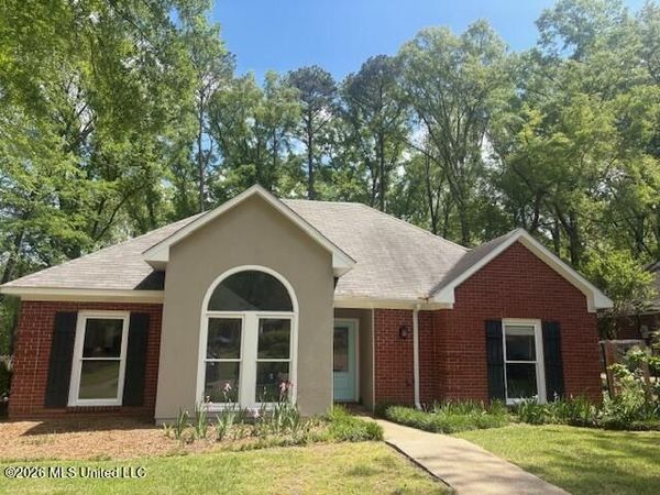 320 Woodrun Drive, Ridgeland, MS 39157