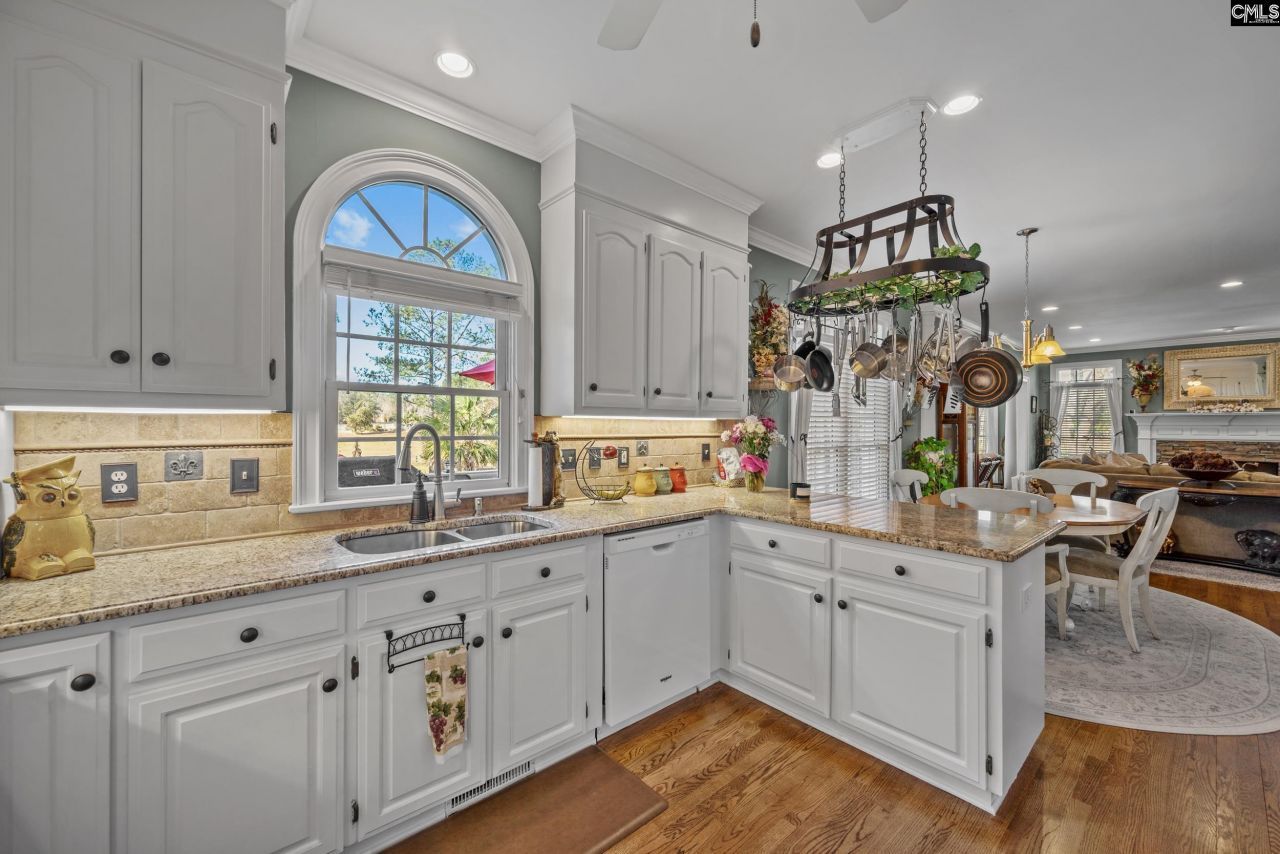 400 Steeple Crest N  Photo 24