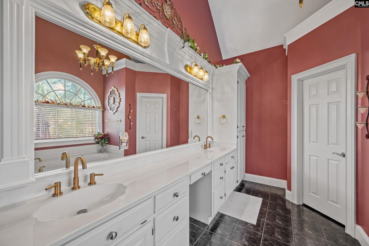 400 Steeple Crest N  Photo 36