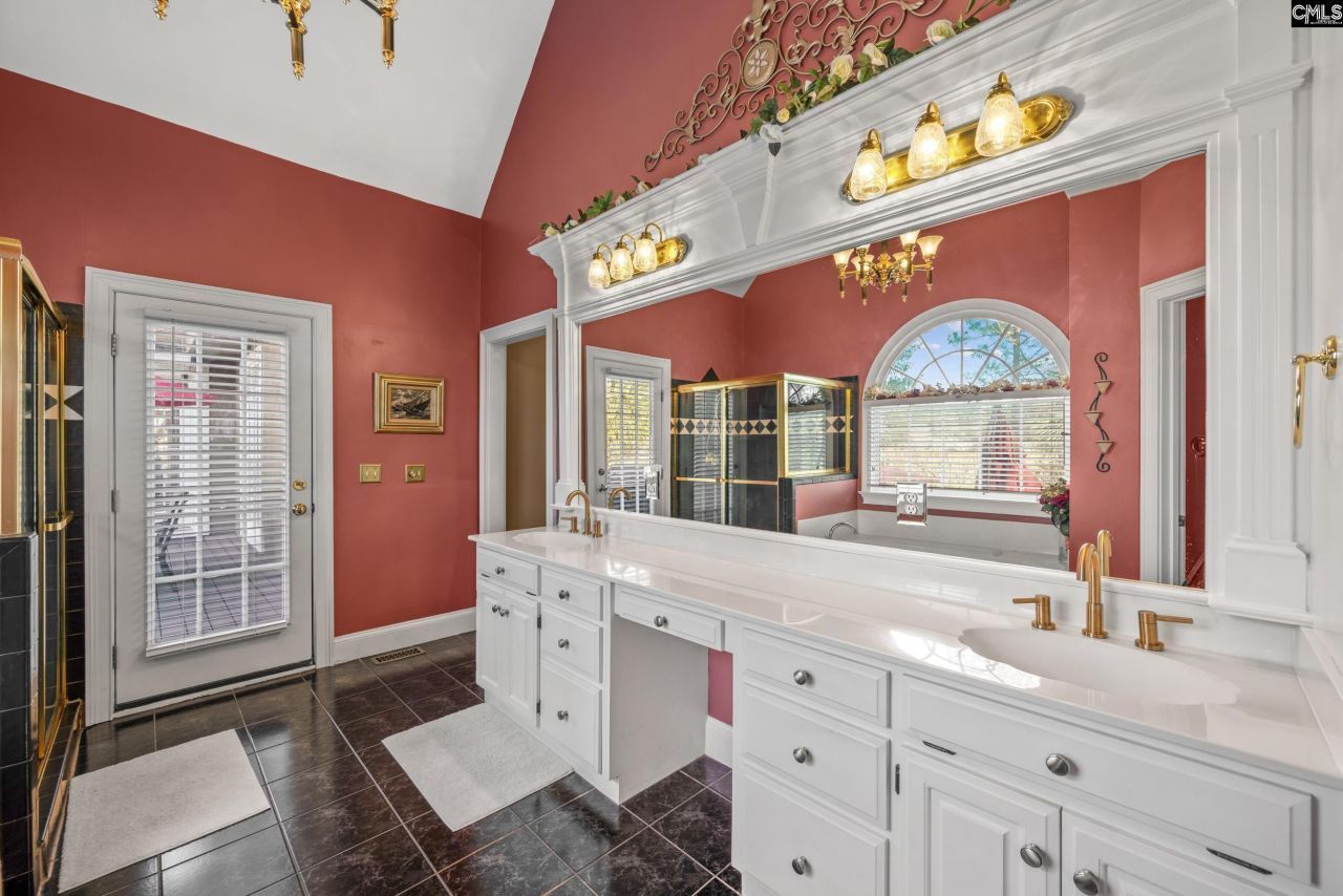 400 Steeple Crest N  Photo 37