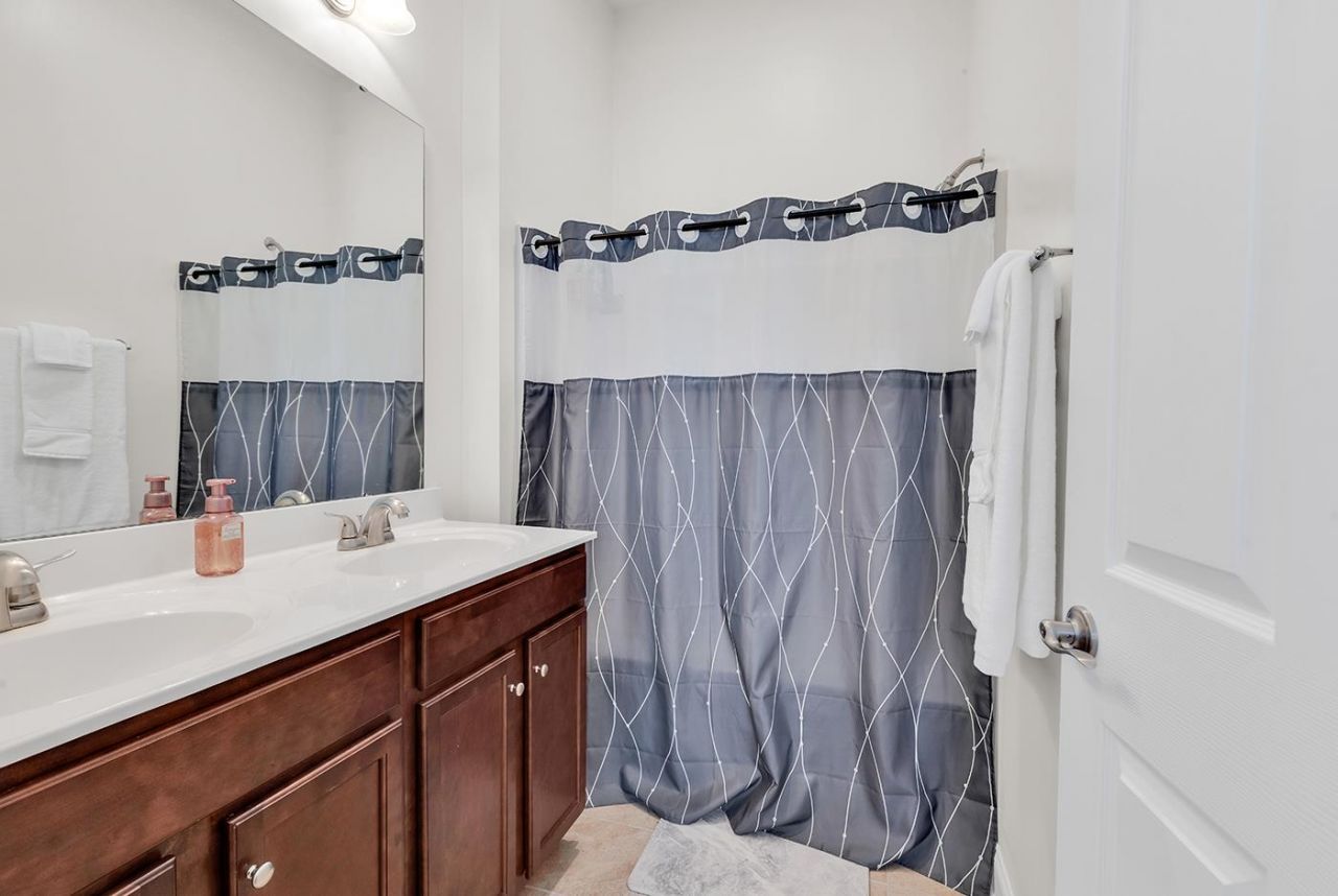 824 Shine Ave. Photo 23