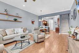 824 Shine Ave. photo 4