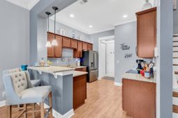 824 Shine Ave. photo 4