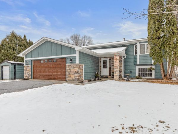 6131 Egg Lake Road N, Hugo, MN 55038