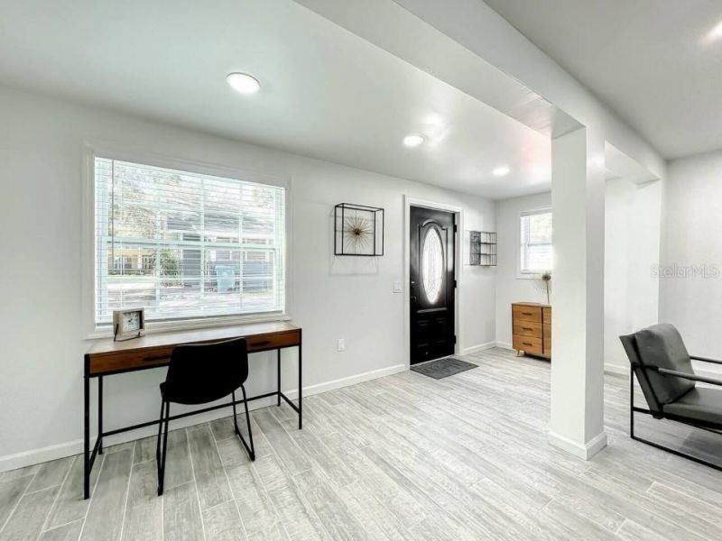 1829 Hollenbeck Drive, Orlando, FL 32806 Photo