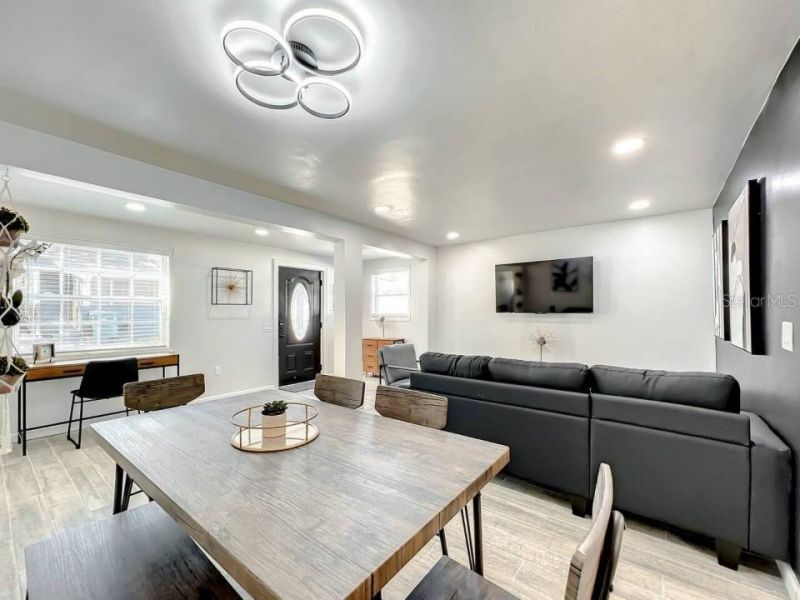 1829 Hollenbeck Drive, Orlando, FL 32806 Photo