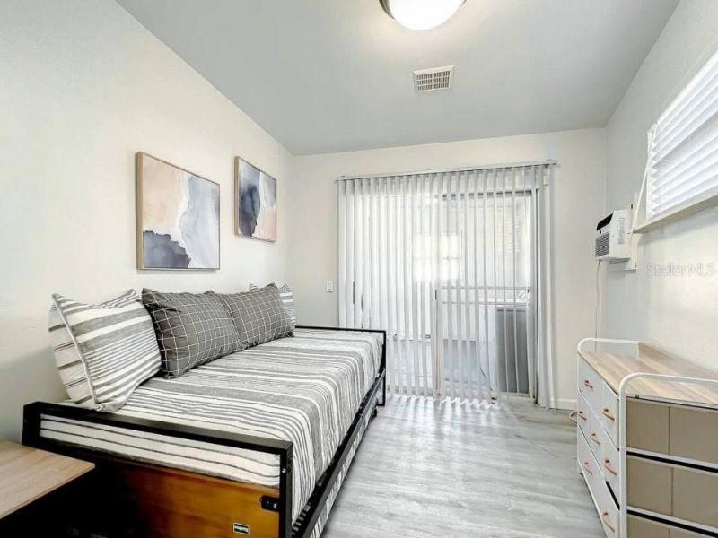 1829 Hollenbeck Drive, Orlando, FL 32806 Photo