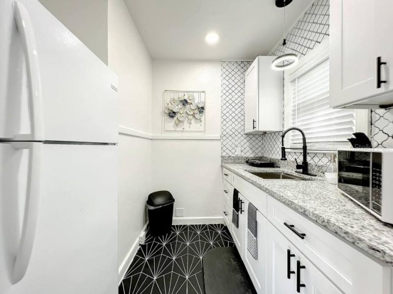 1829 Hollenbeck Drive, Orlando, FL 32806 Photo