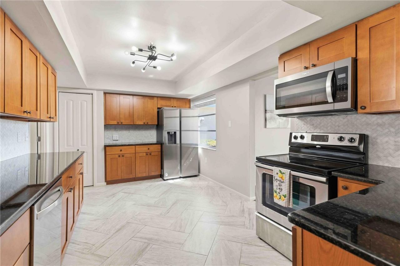 7011 9th Avenue W, Bradenton, FL 34209 Photo