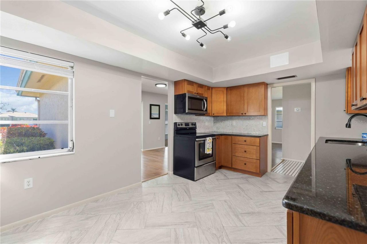 7011 9th Avenue W, Bradenton, FL 34209 Photo