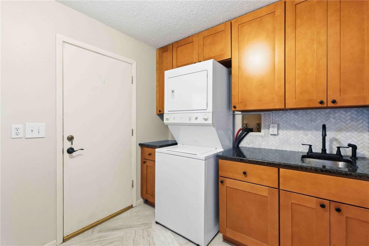 7011 9th Avenue W, Bradenton, FL 34209 Photo