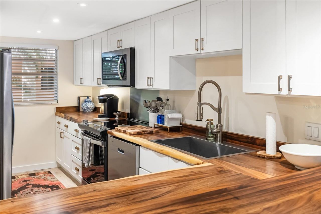 3700 S Osprey Avenue , Unit 118, Sarasota, FL 34239 Photo