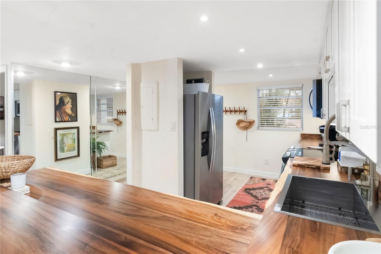 3700 S Osprey Avenue , Unit 118, Sarasota, FL 34239 Photo