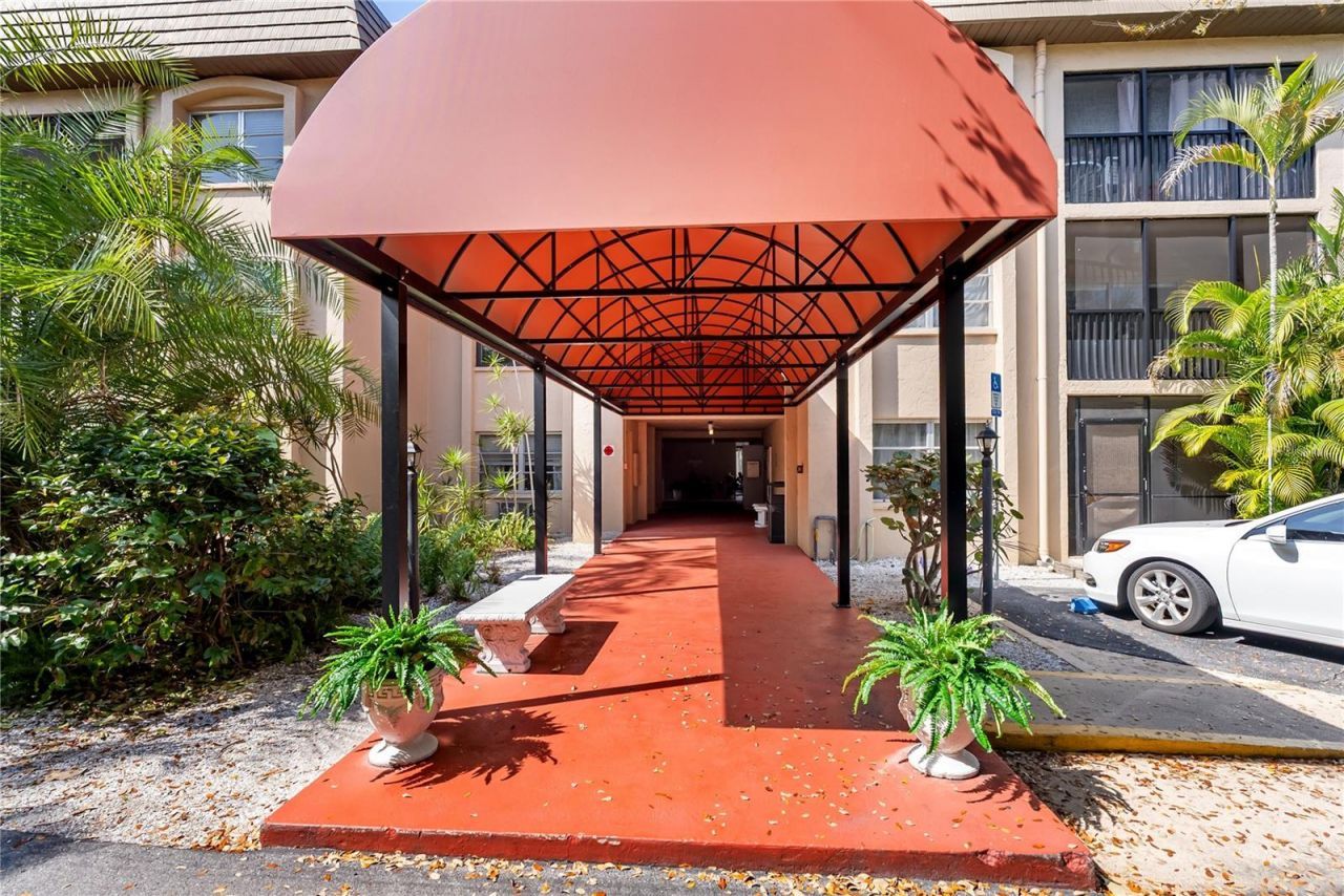 3700 S Osprey Avenue , Unit 118, Sarasota, FL 34239 Photo