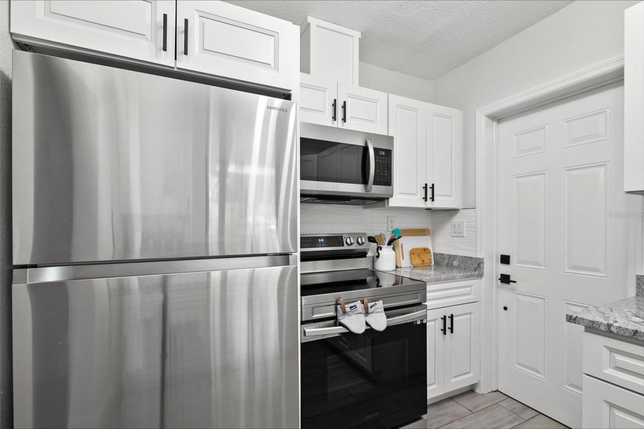 2405 48th Avenue W, Bradenton, FL 34207 Photo