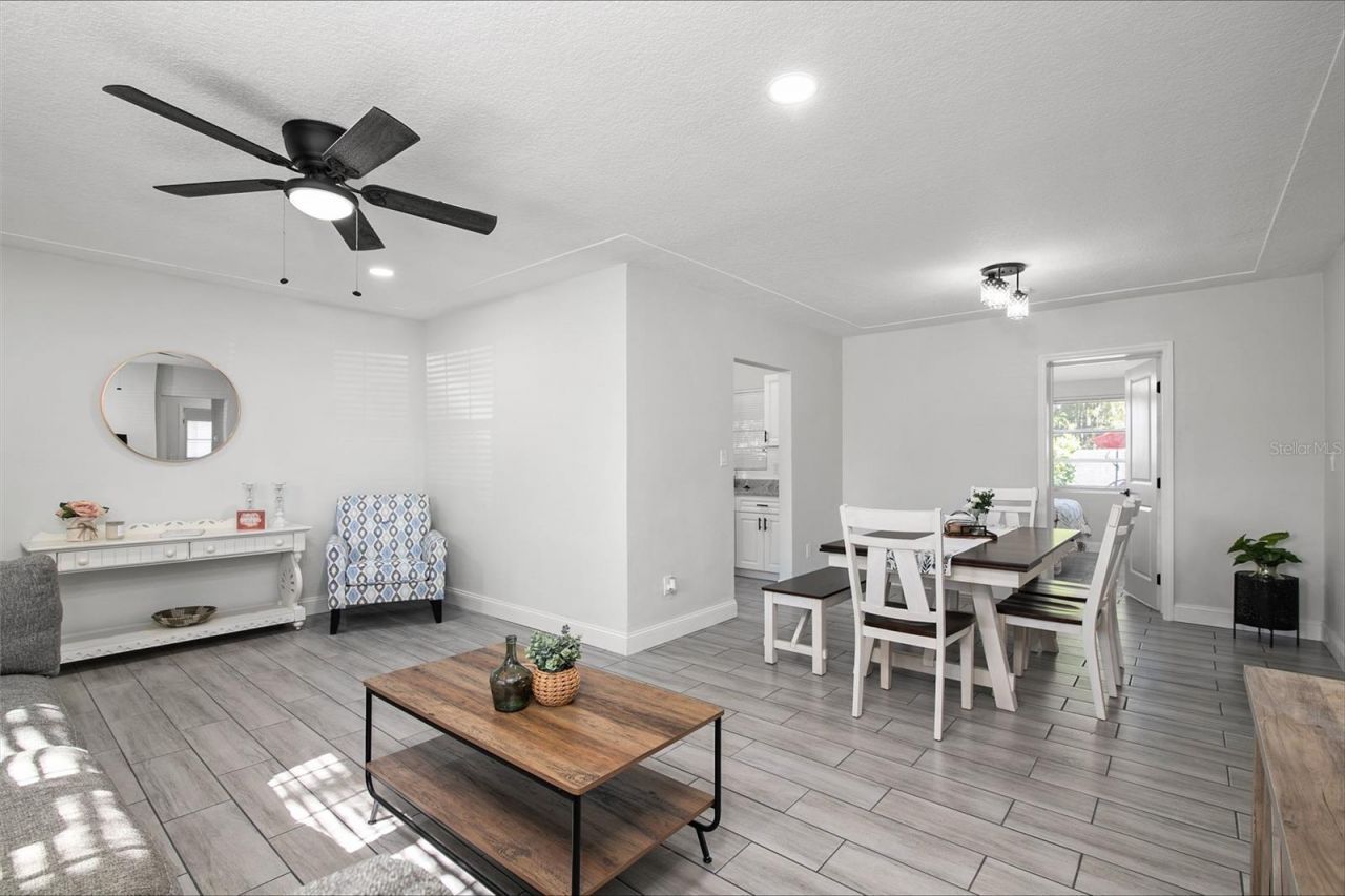 2405 48th Avenue W, Bradenton, FL 34207 Photo