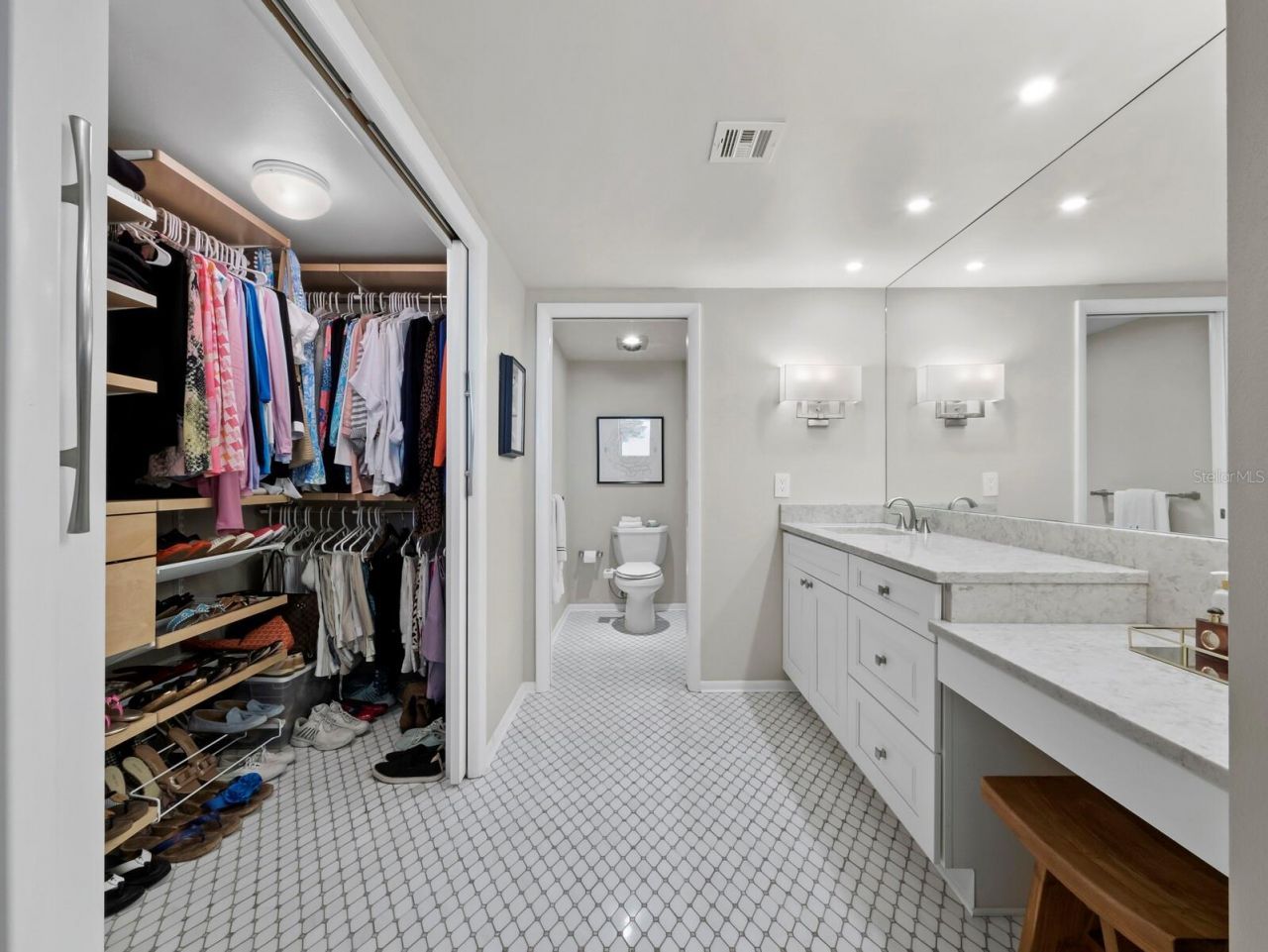 2016 Harbourside Drive, Unit 317, Longboat Key, FL 34228 Photo