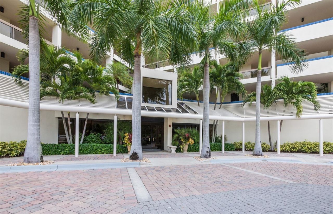 2016 Harbourside Drive, Unit 317, Longboat Key, FL 34228 Photo