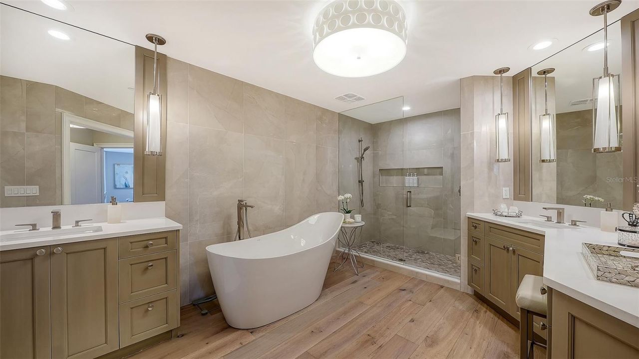 6465 Watercrest Way, Unit 301, Lakewood Ranch, FL 34202 Photo