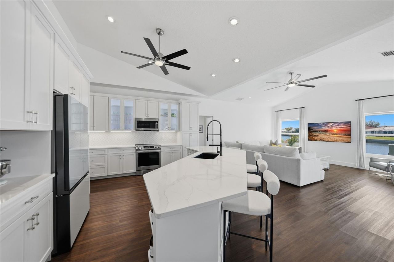 131 Hibiscus Drive, Punta Gorda, FL 33950 Photo