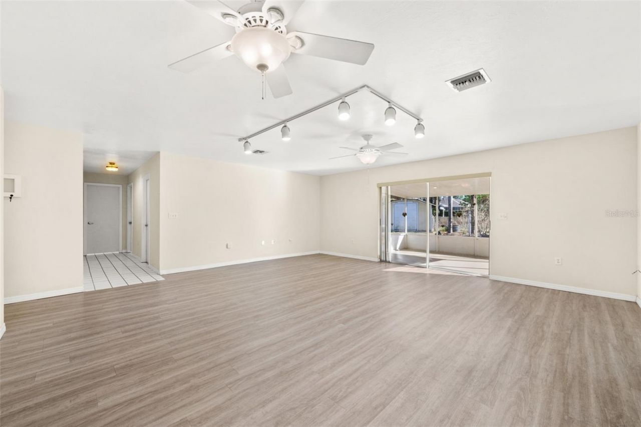 1273 Woodbury Avenue , Sebring, FL 33875 Photo