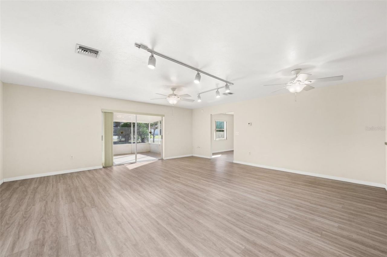 1273 Woodbury Avenue , Sebring, FL 33875 Photo