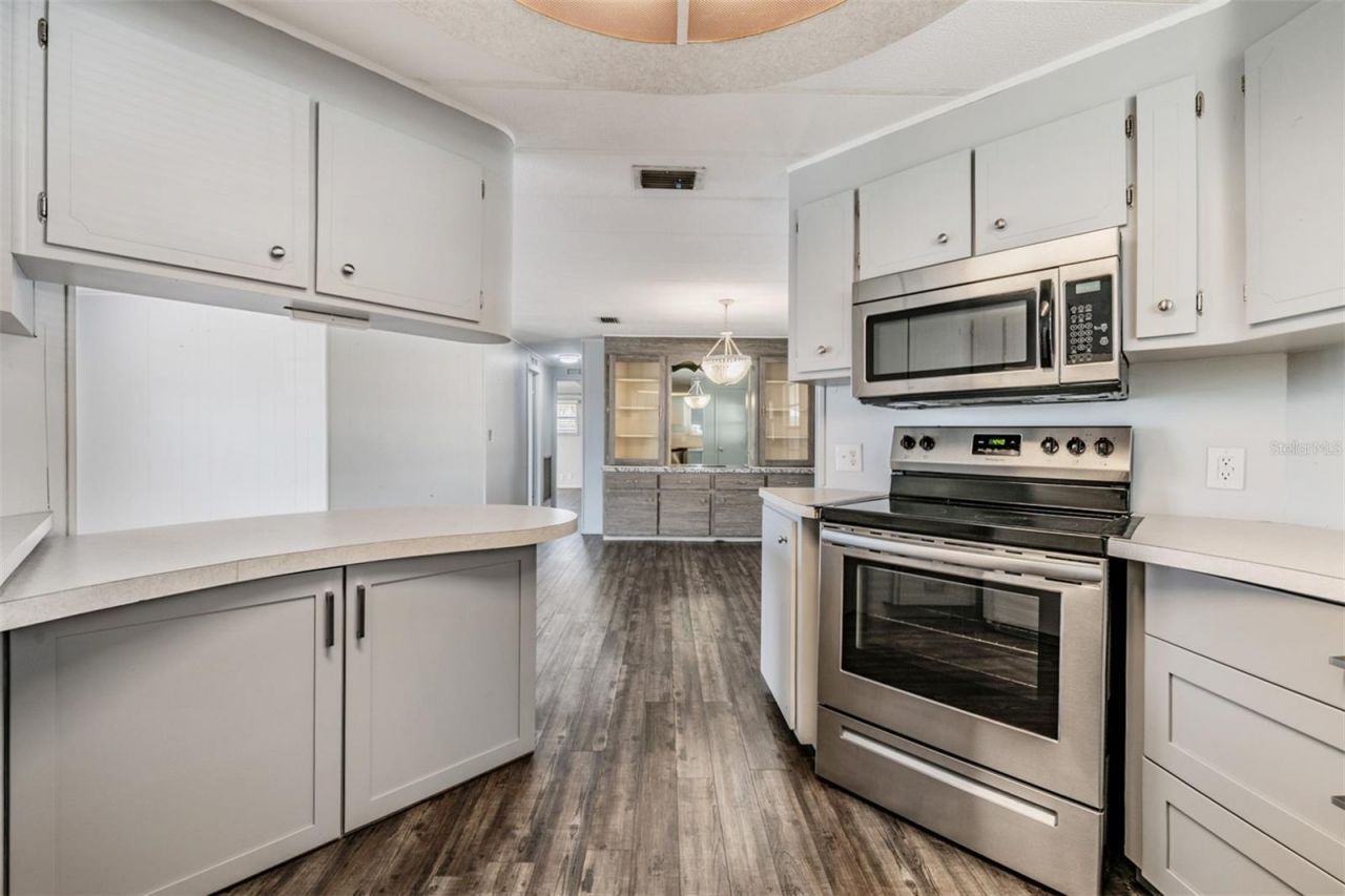 6710 36th Avenue E, Unit 106, Palmetto, FL 34221 Photo