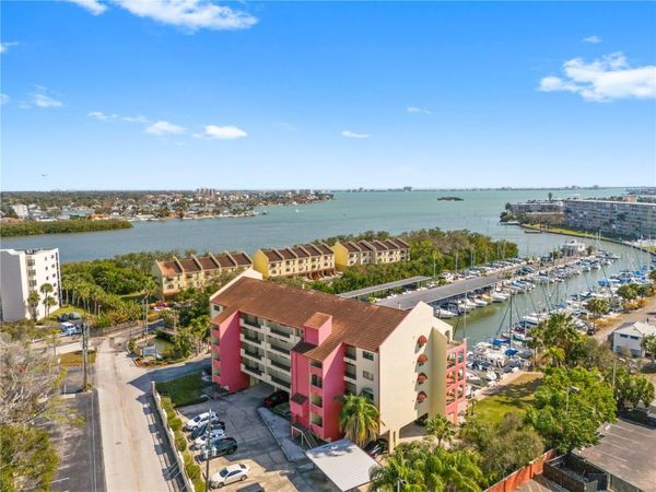 1750 HARBOR PLACE S, Unit 202, SOUTH PASADENA, FL 33707