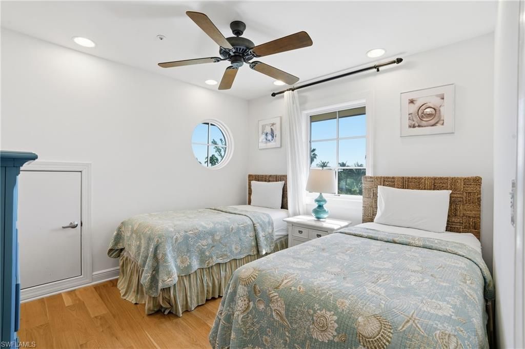 16205 Captiva Dr, Captiva, FL 33924 Photo