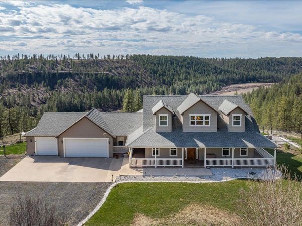 16503 W Bluebird Ln, Spokane, WA 99224