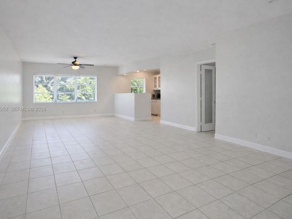 1100 NE 9th Ave , Unit 303, Fort Lauderdale, FL 33304