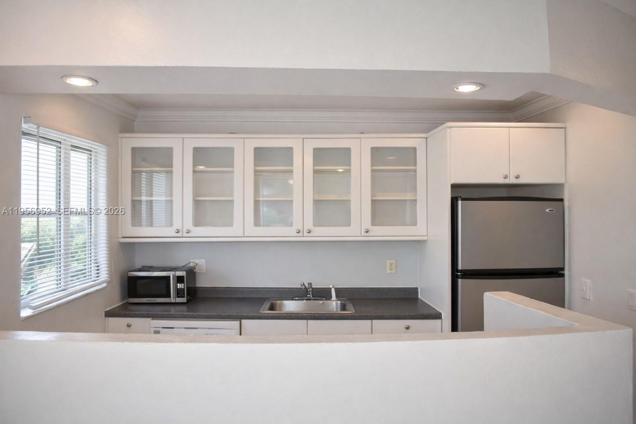 1100 NE 9th Ave , Unit 303, Fort Lauderdale, FL 33304 Photo