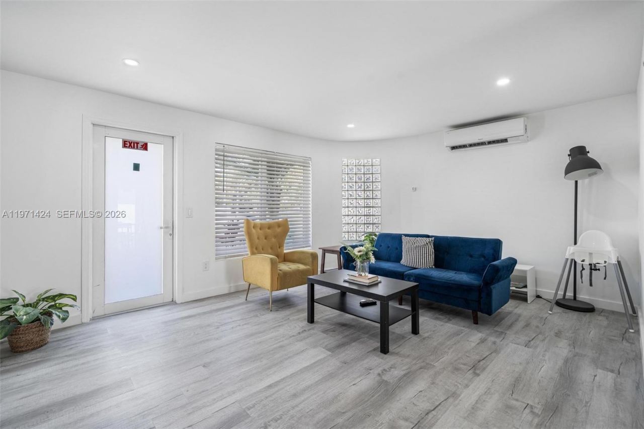 1297 NE 110th Ter, Miami, FL 33161 Photo