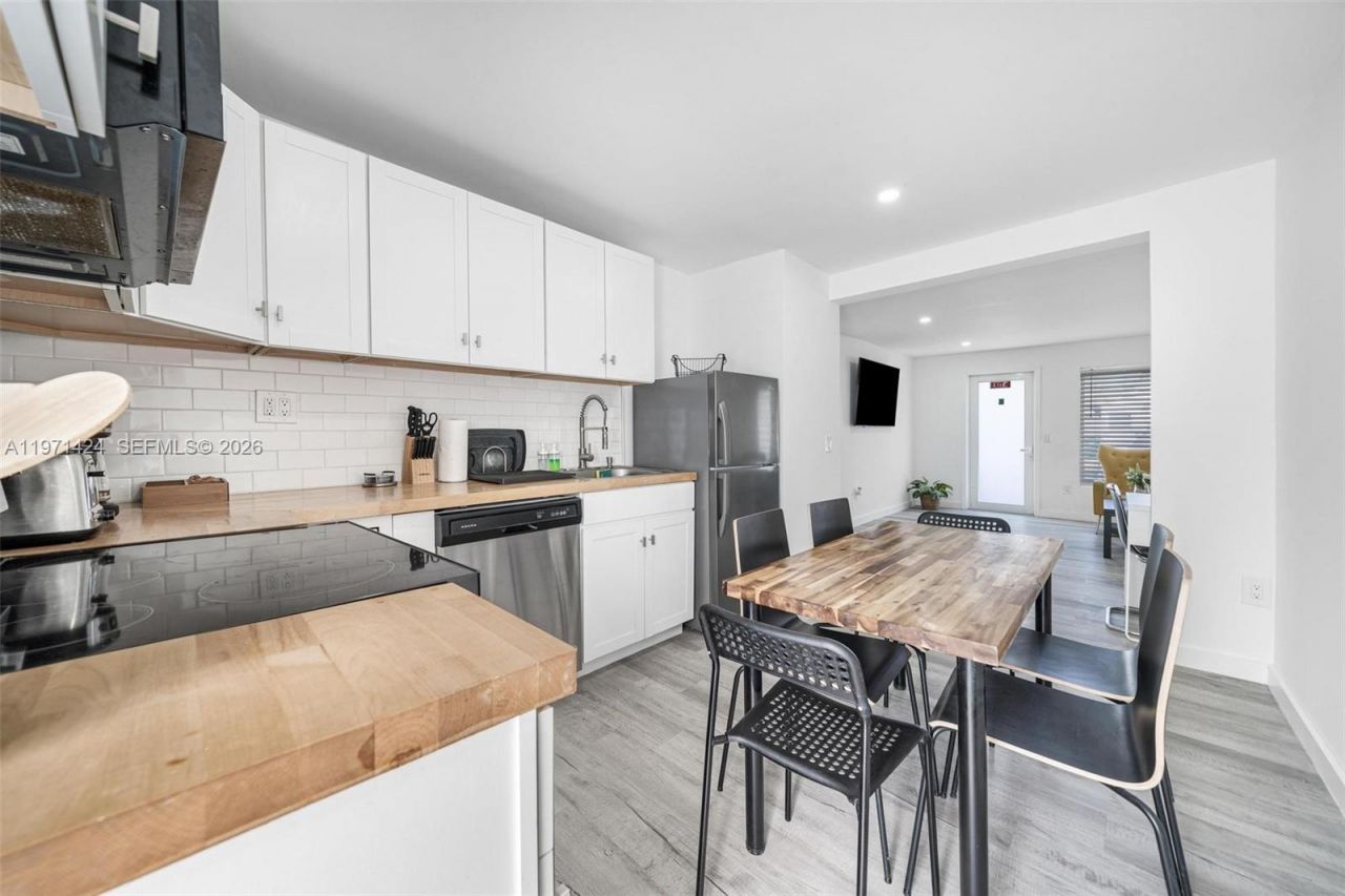 1297 NE 110th Ter, Miami, FL 33161 Photo