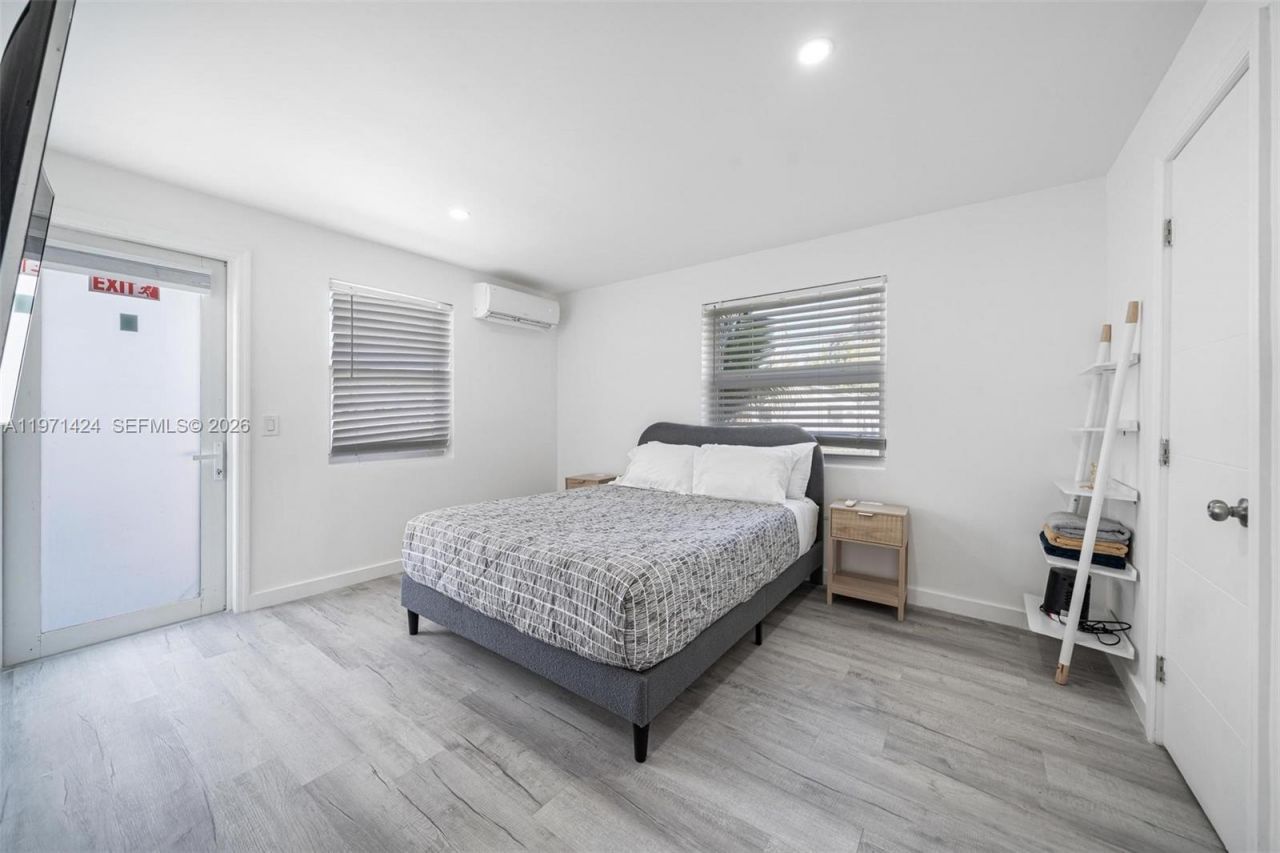 1297 NE 110th Ter, Miami, FL 33161 Photo