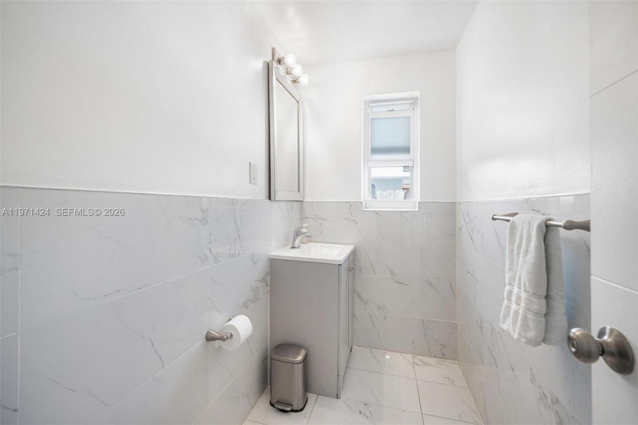 1297 NE 110th Ter, Miami, FL 33161 Photo