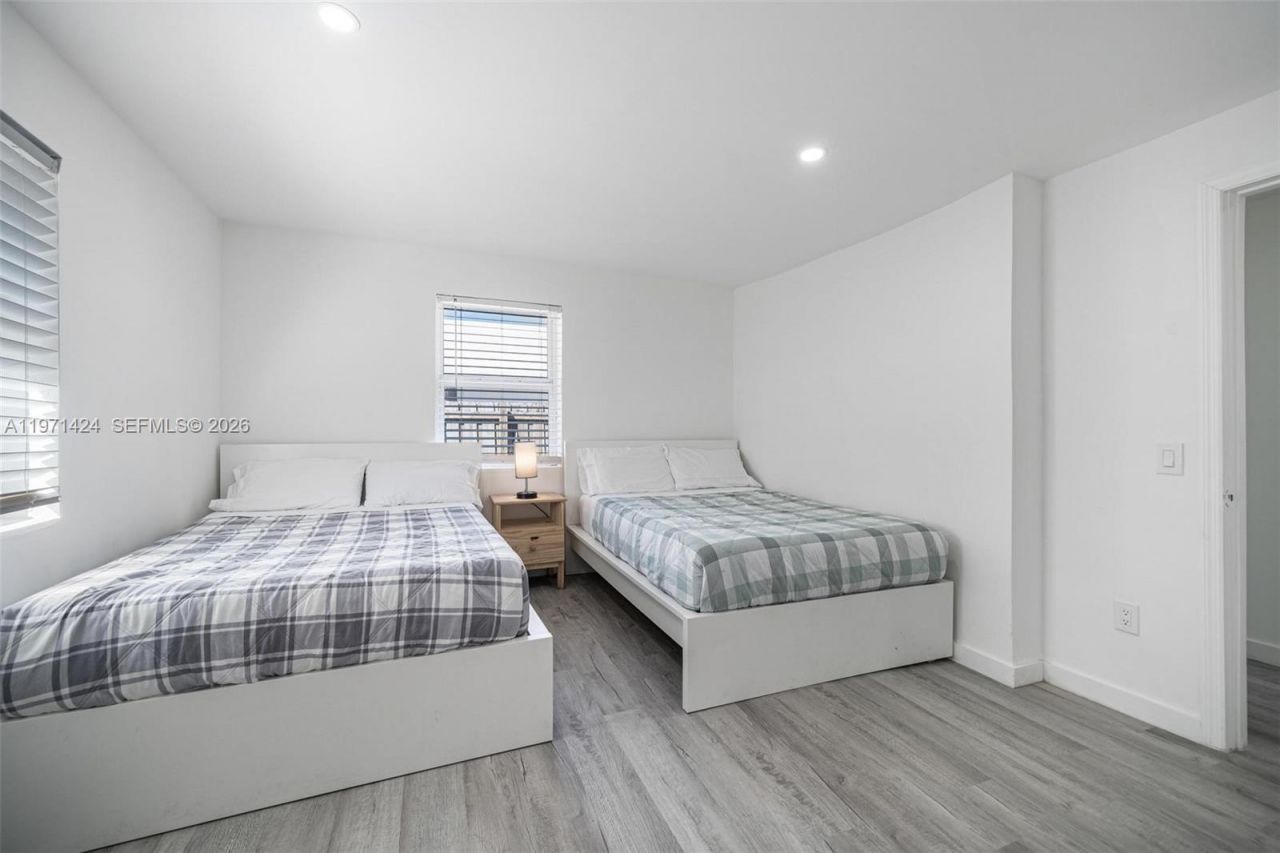 1297 NE 110th Ter, Miami, FL 33161 Photo