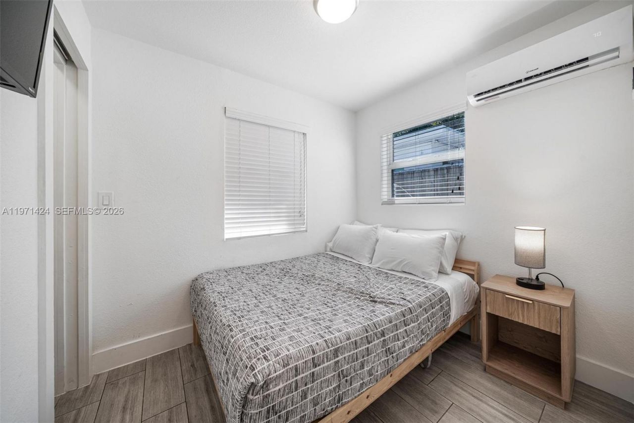 1297 NE 110th Ter, Miami, FL 33161 Photo