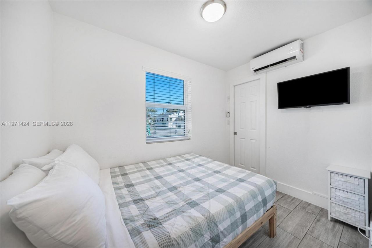 1297 NE 110th Ter, Miami, FL 33161 Photo