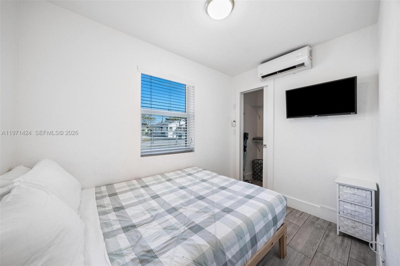 1297 NE 110th Ter, Miami, FL 33161 Photo