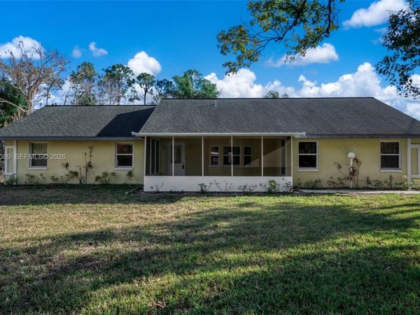 1273 Woodbury Avenue, Sebring, FL 33875