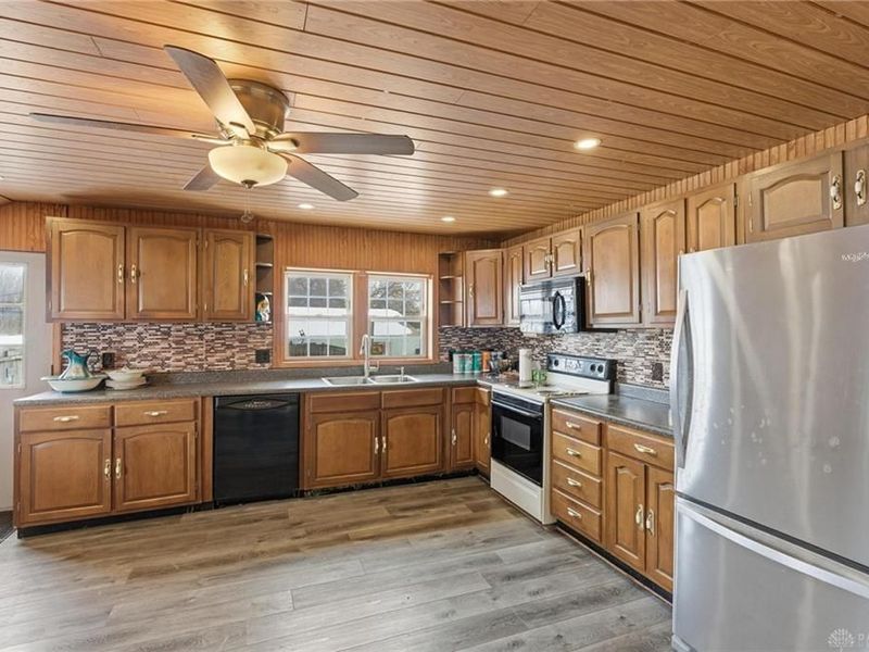 562 State Route 571, Union City, OH 45390 Photo 13