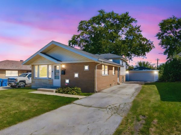 12549 S Tripp Avenue , Alsip, IL 60803